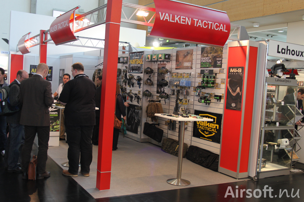 Valken Tacticals monter.